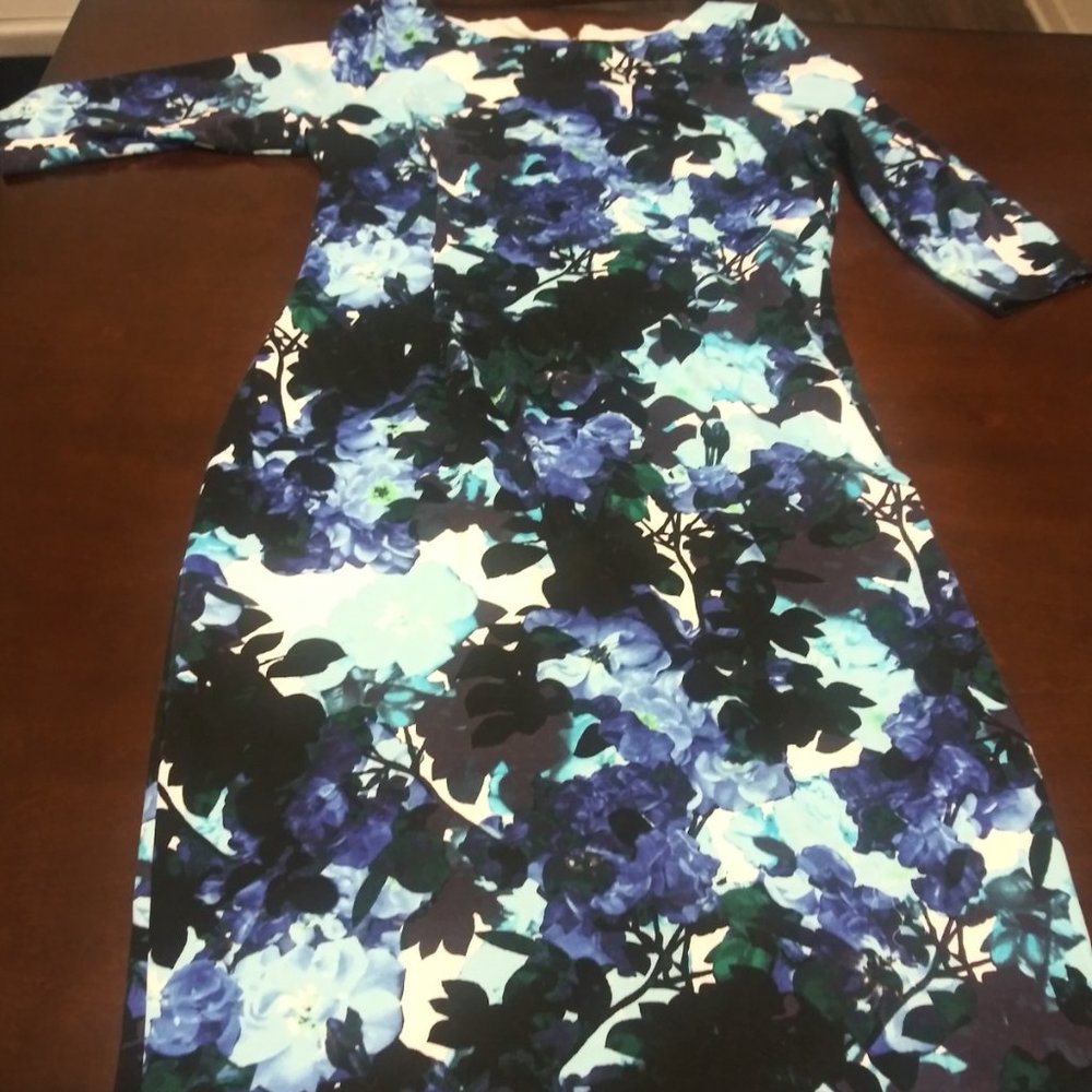 Dress w/ shades of blue